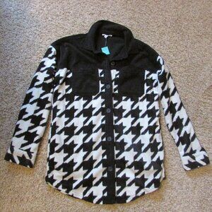 NWT Maurices XS Black White Button Shirt Jacket Shajacket Soft Fleece Pockets
